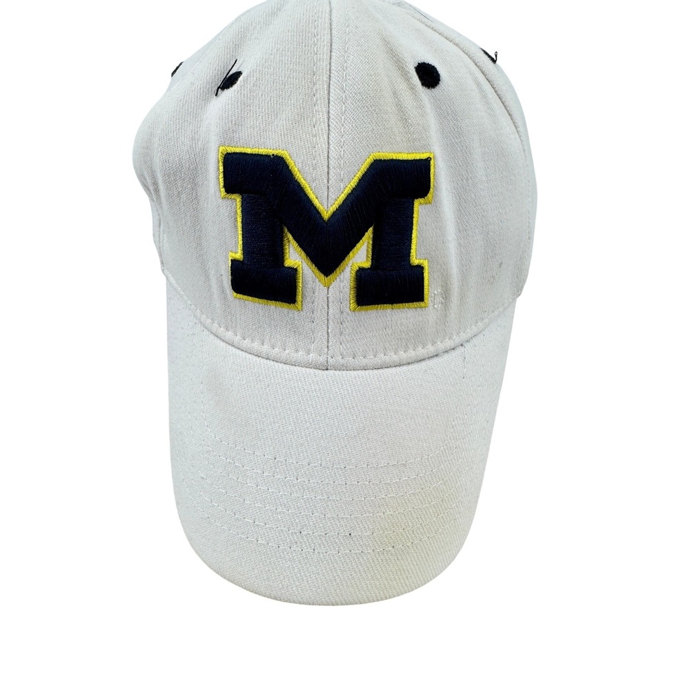 University of Michigan hat Cap Embroidered M Logo Adjustable Strap‎ College Gear